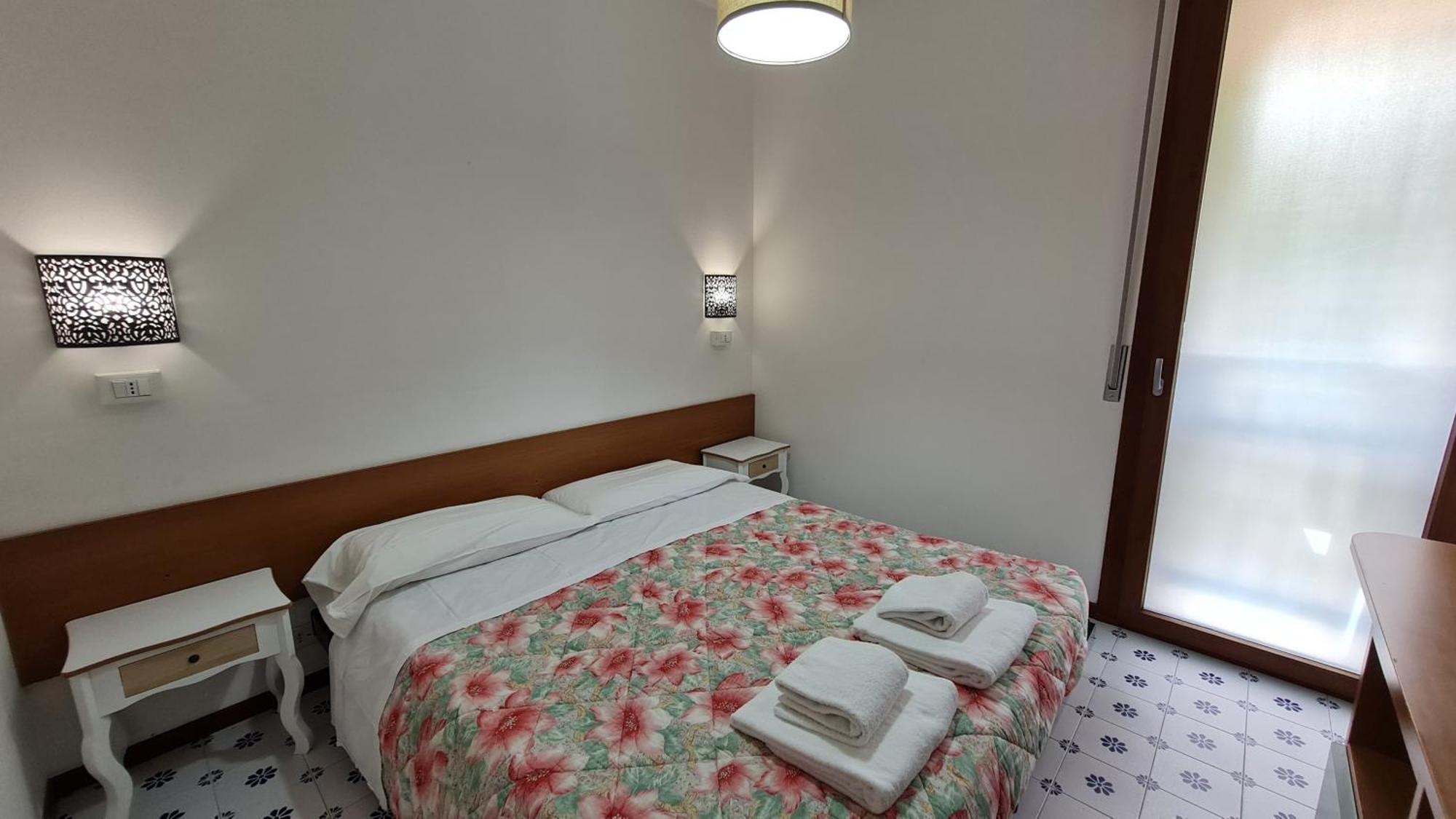 Panorama Apartment Peschiera Peschiera del Garda Luaran gambar