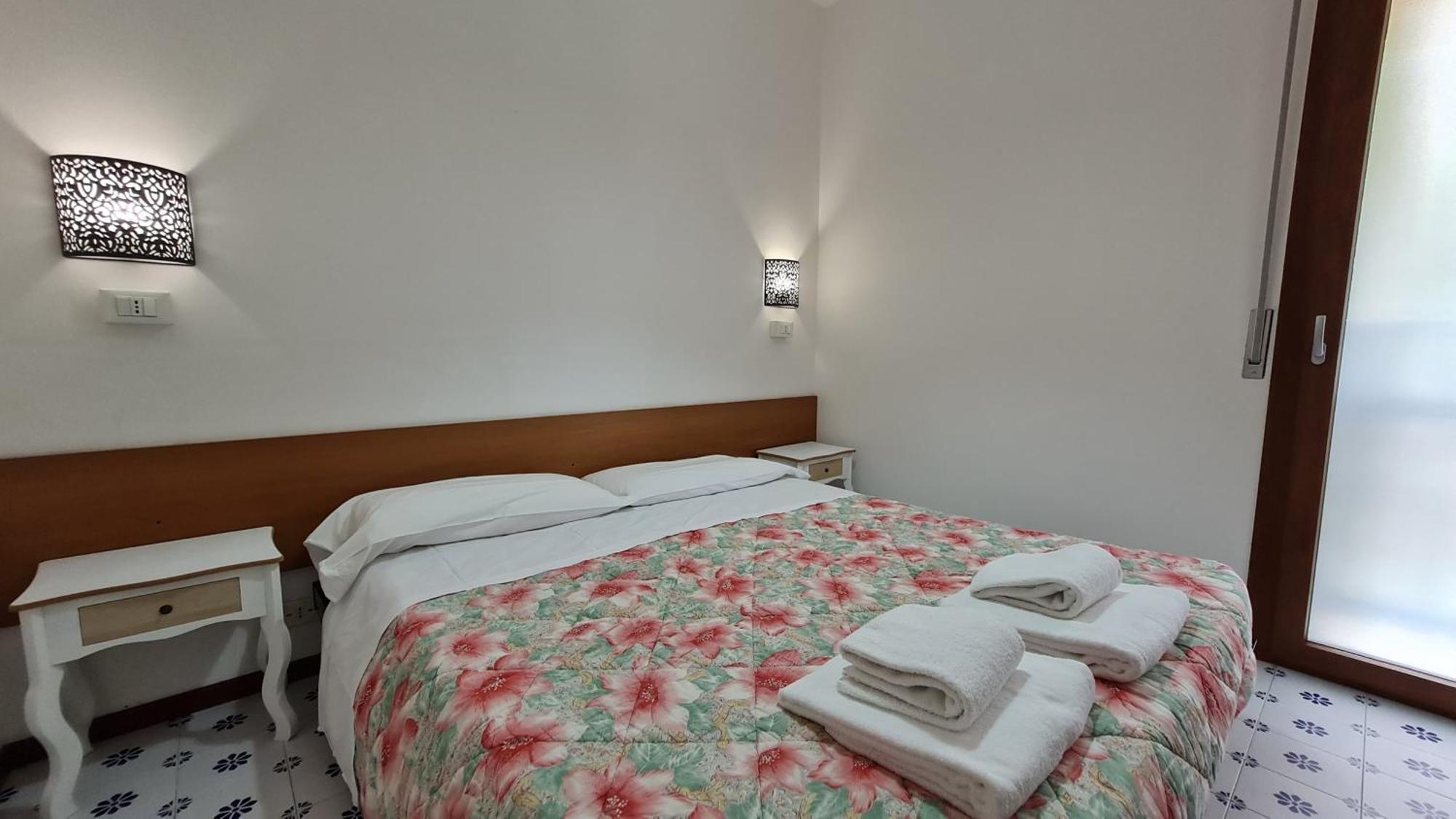 Panorama Apartment Peschiera Peschiera del Garda Luaran gambar